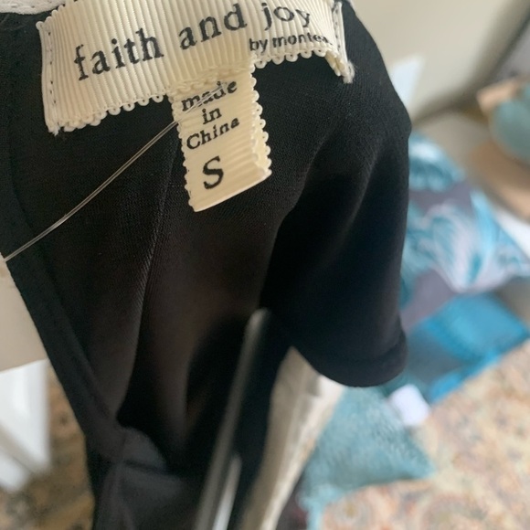 Faith and Joy top - Picture 3 of 3